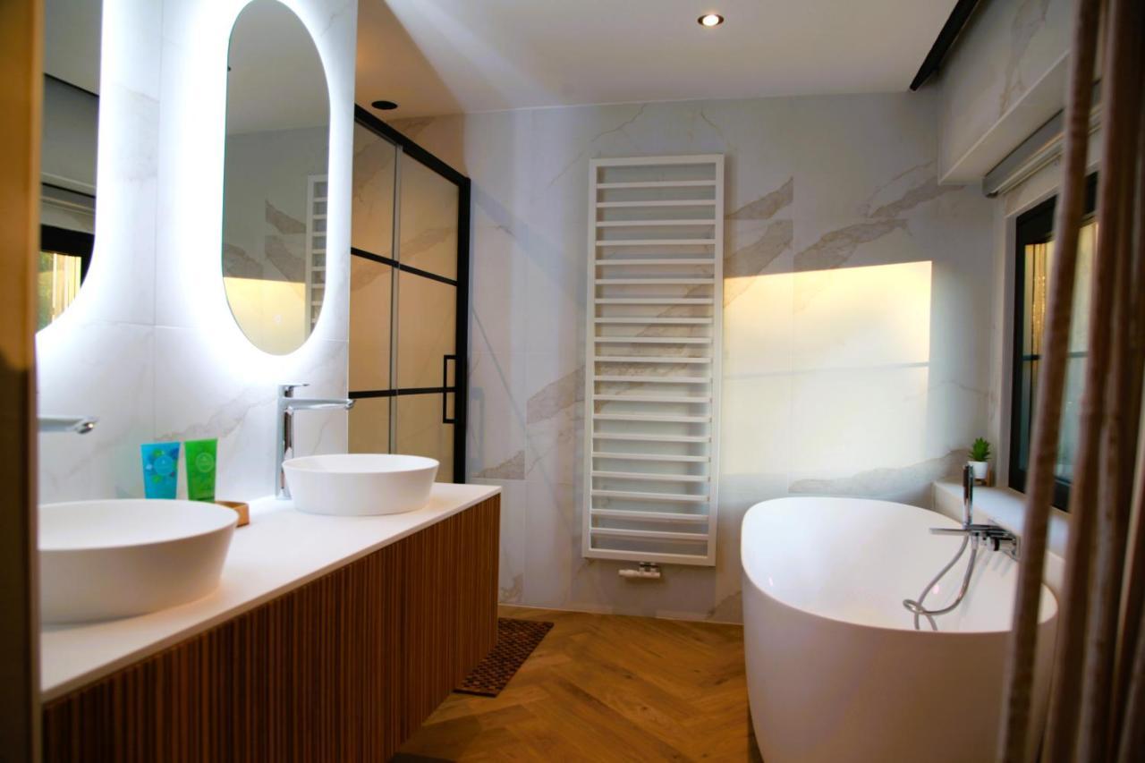 Dionbulles & Dionlodge Guesthouse, Private Wellness Pool In Option Chaumont-Gistoux Luaran gambar