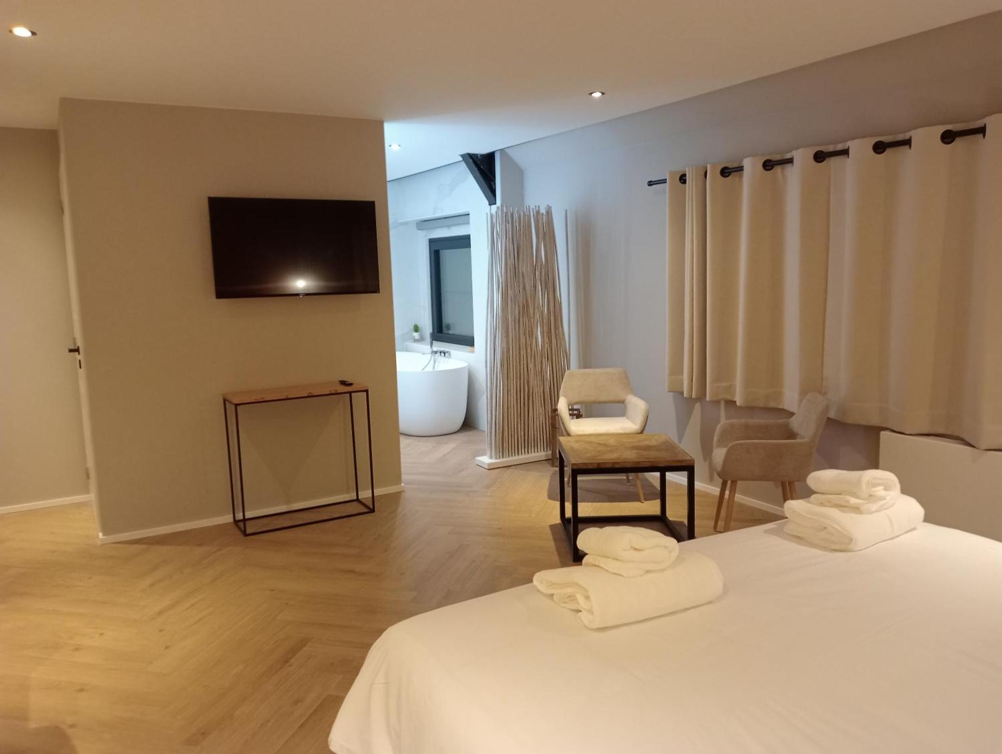 Dionbulles & Dionlodge Guesthouse, Private Wellness Pool In Option Chaumont-Gistoux Luaran gambar